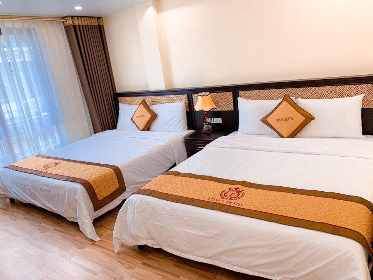 Tom'S Hotel Шапа Экстерьер фото